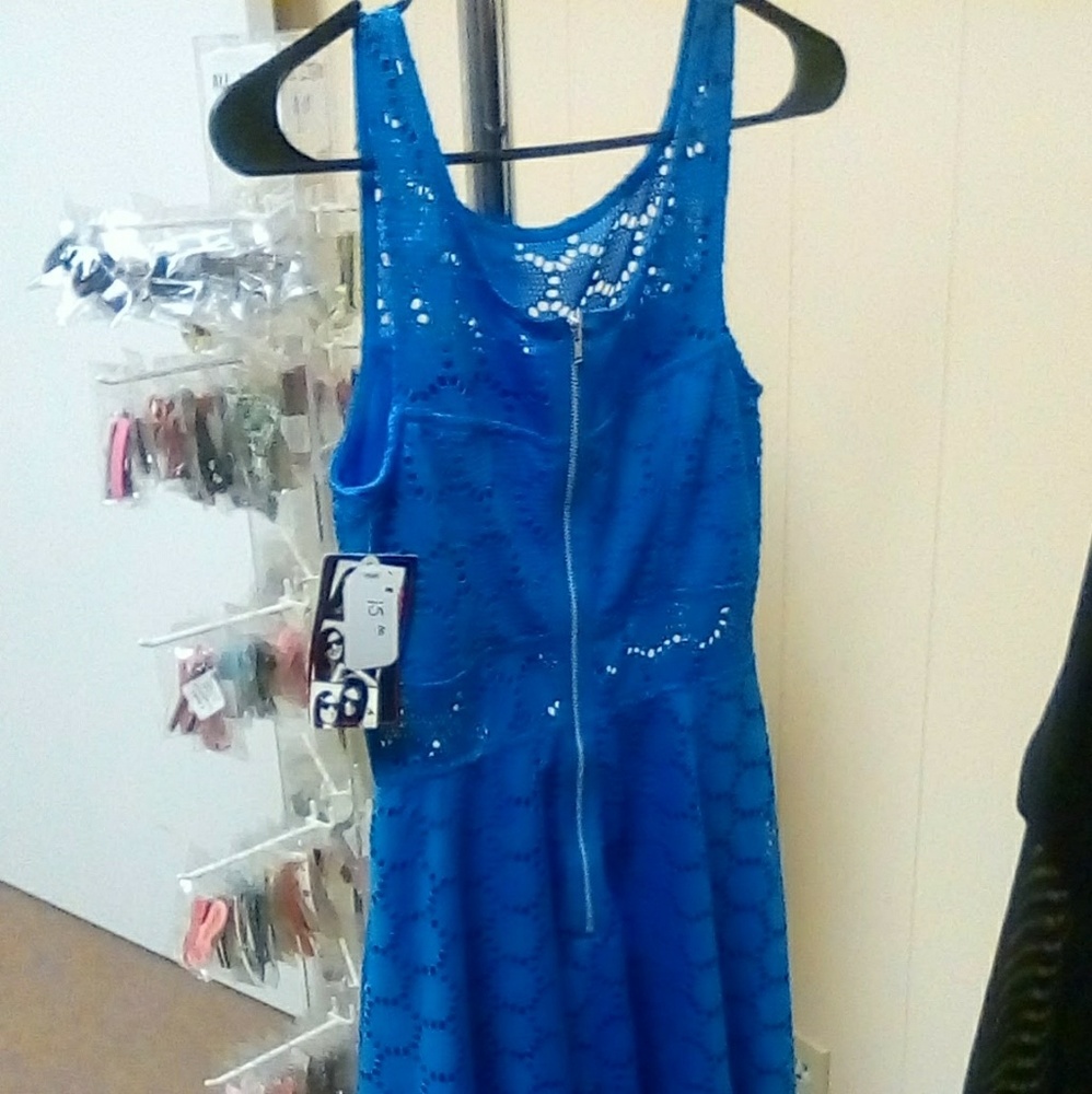 (Trixx) Daytime Dress - Picture 3 of 4